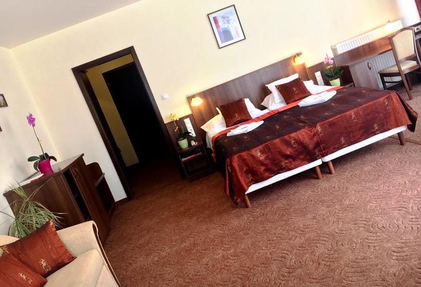 민박 Ambrózia étterem és Panzió