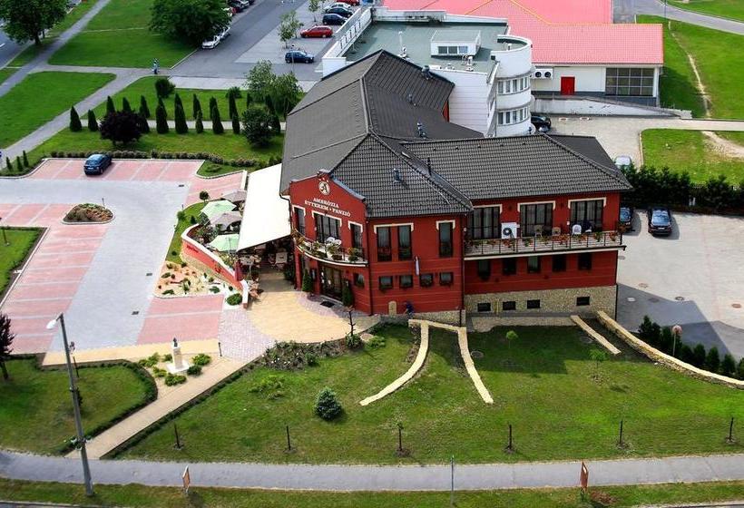 צימר Ambrózia étterem és Panzió