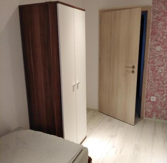 住宿加早餐 Coraline Vendégház