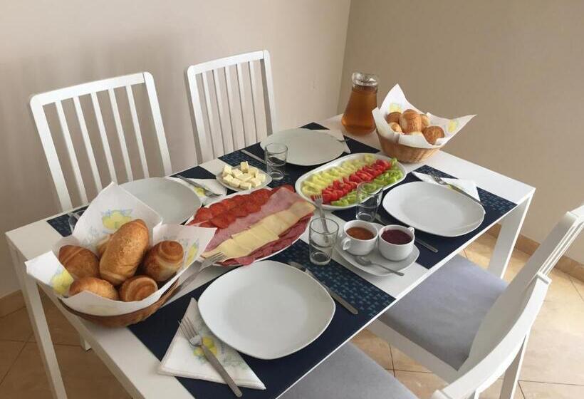 مبيت وإفطار Kolibri Panzió