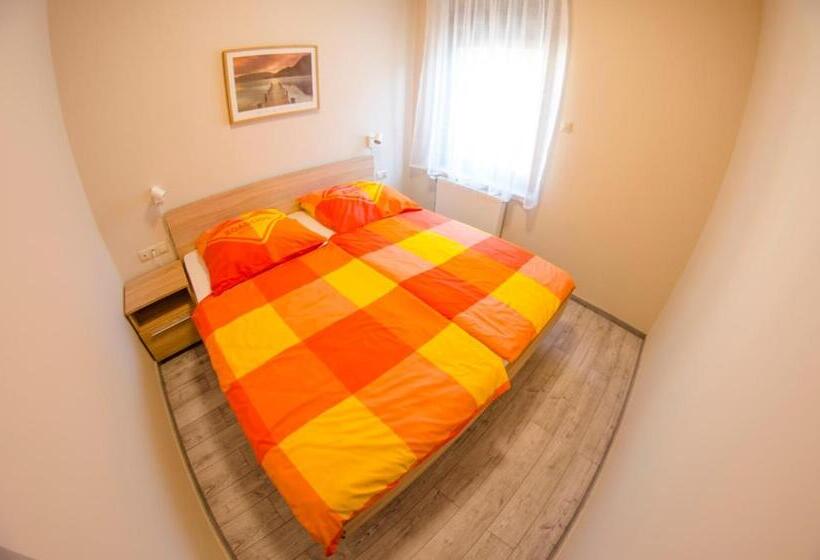 צימר Kolibri Panzió