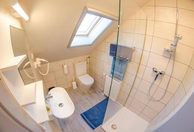 צימר Kolibri Panzió