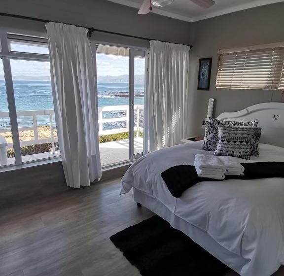 צימר On The Rocks Guesthouse