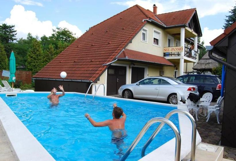 مبيت وإفطار See Vendégház   Siófok