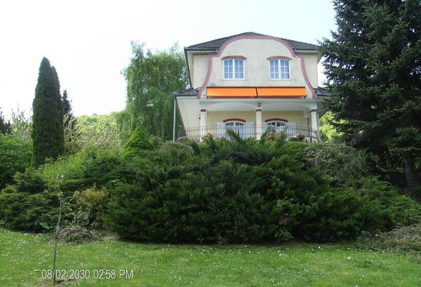 مبيت وإفطار Villa Kalman Pansio