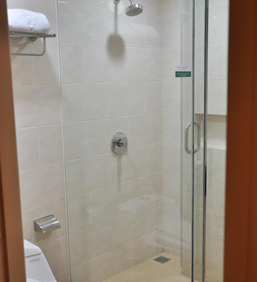 ホテル Emerald Pangandaran