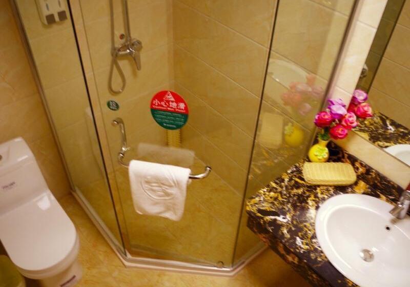 בית מלון כפרי Greentree Inn Huaian Bus Terminal Huaihai Northroad