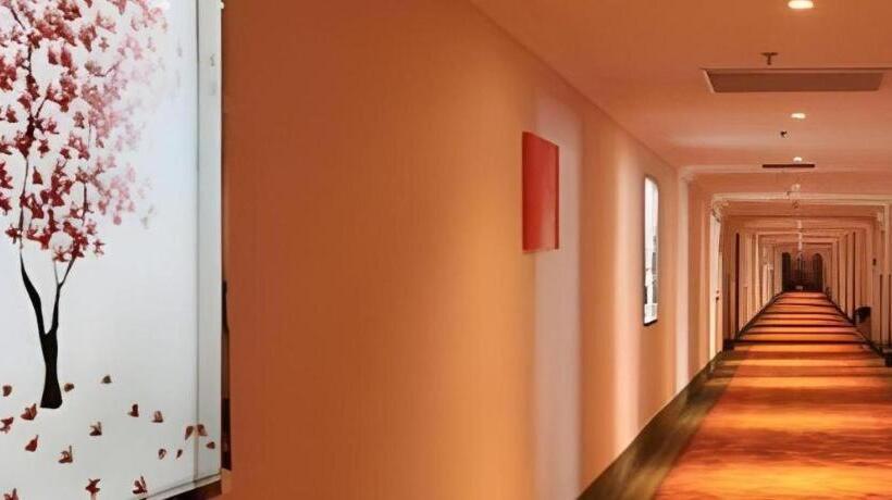 Отель Greentree Inn Xinghua Middle Yingwu Road Express