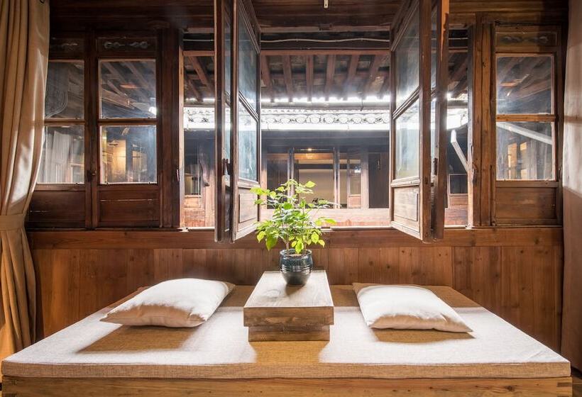 فندق Guzo Su The Old House Boutique