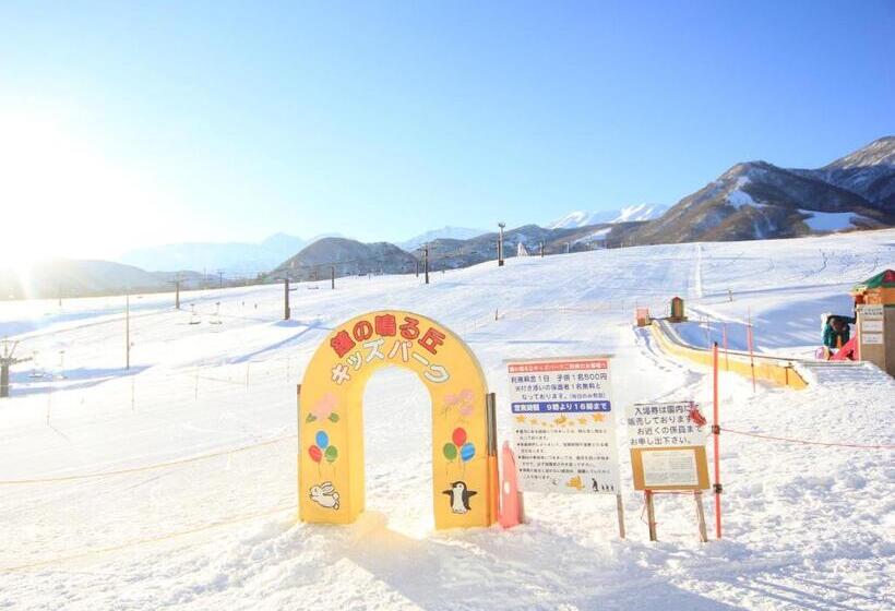 فندق Hakuba Tsugaike Sunrise Tanne