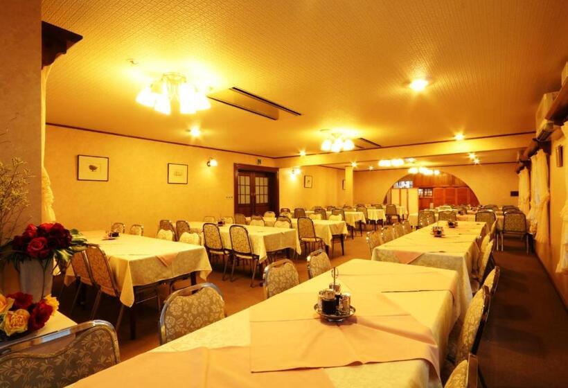 فندق Hakuba Tsugaike Sunrise Tanne