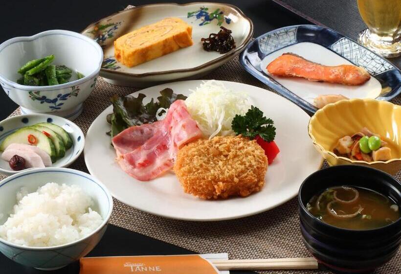 فندق Hakuba Tsugaike Sunrise Tanne