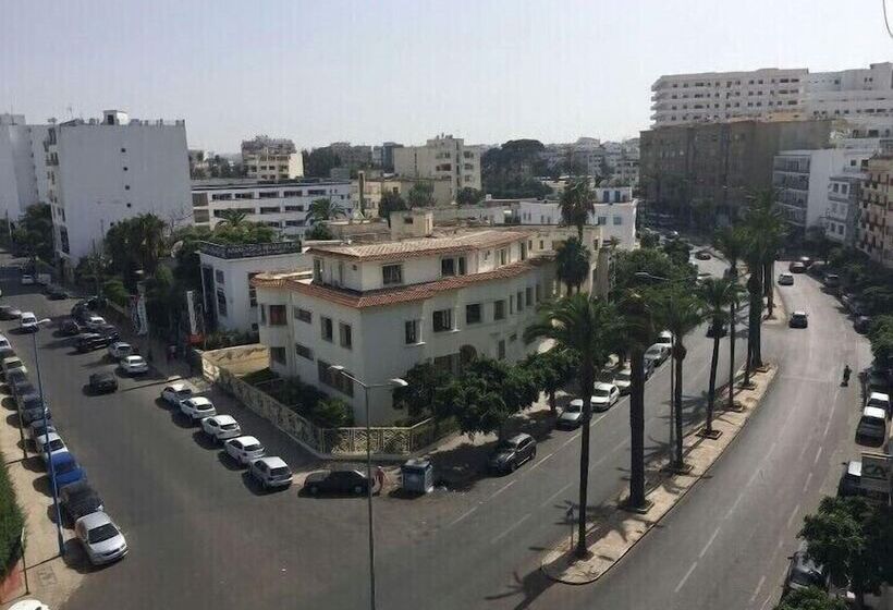 酒店 Hôtel Rania Belmadina