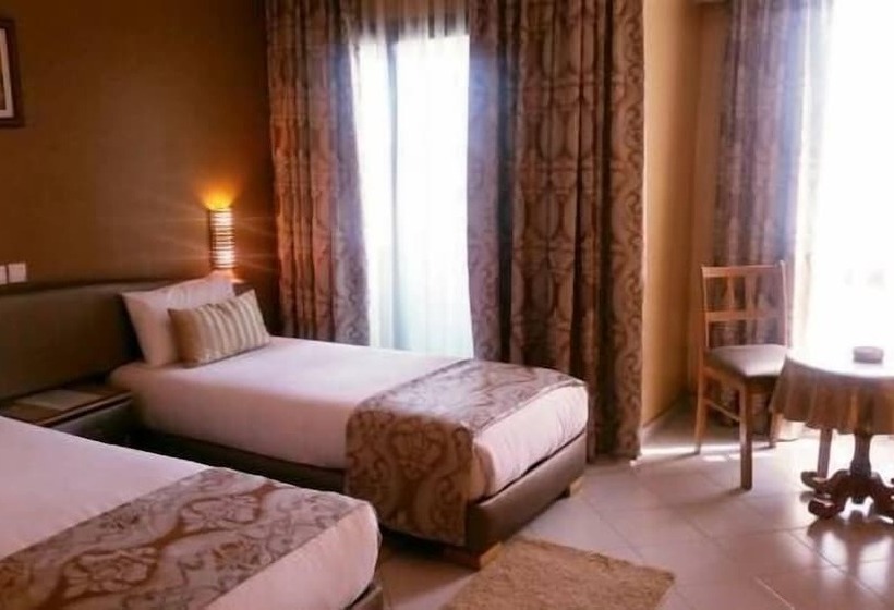 酒店 Hôtel Rania Belmadina