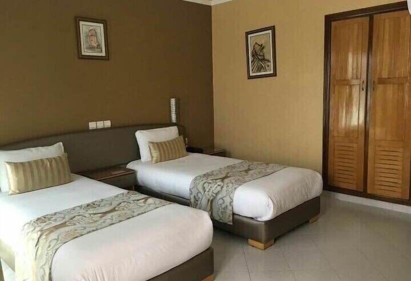 酒店 Hôtel Rania Belmadina