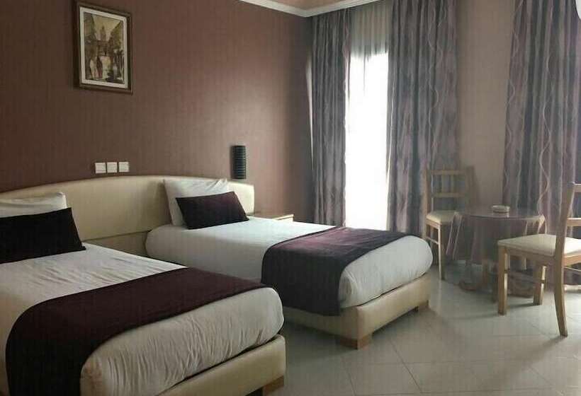 酒店 Hôtel Rania Belmadina