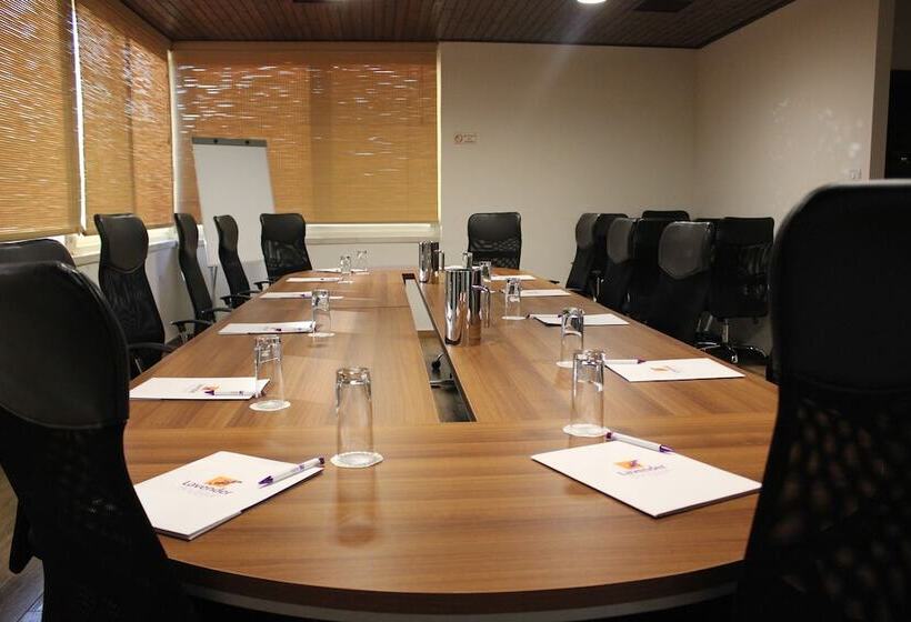 هتل Lavender Boutique