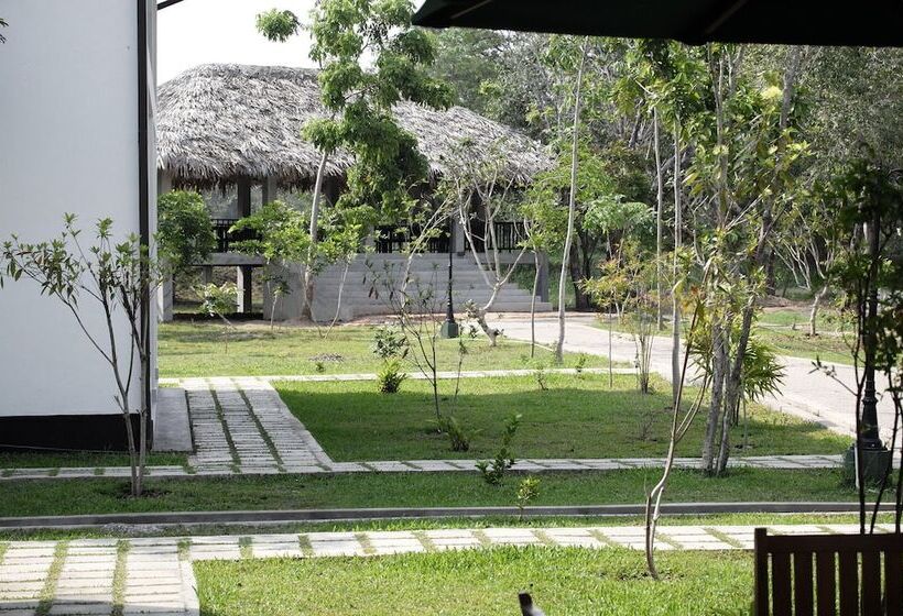 Отель Oak Ray Elephant Lake