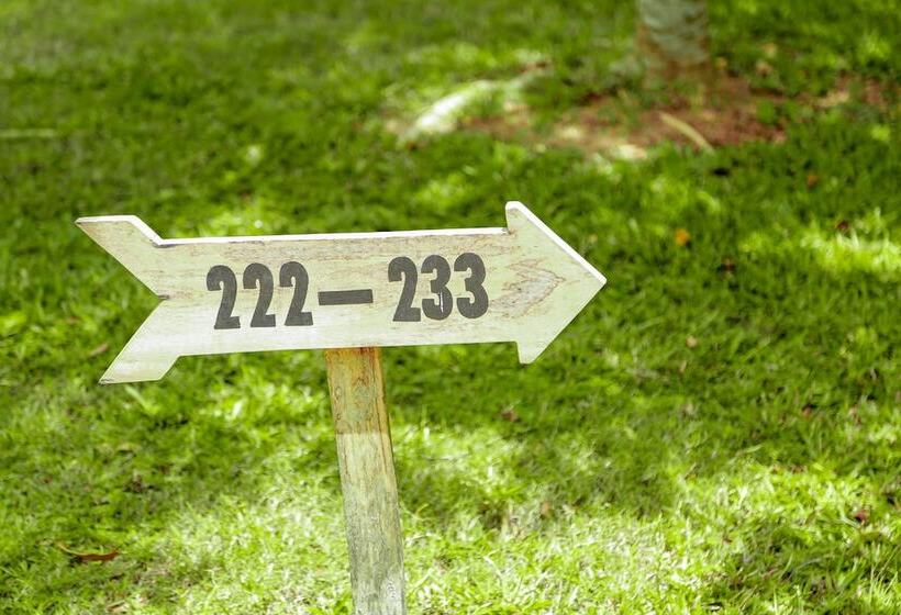 Отель Oak Ray Elephant Lake