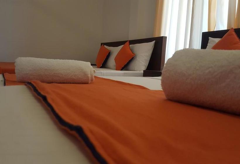 בית מלון כפרי Pigeon Island Beach