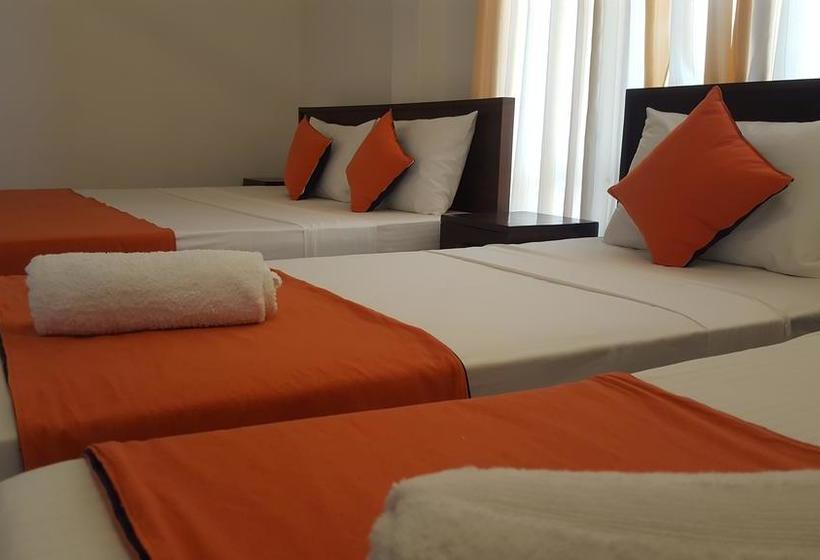 בית מלון כפרי Pigeon Island Beach