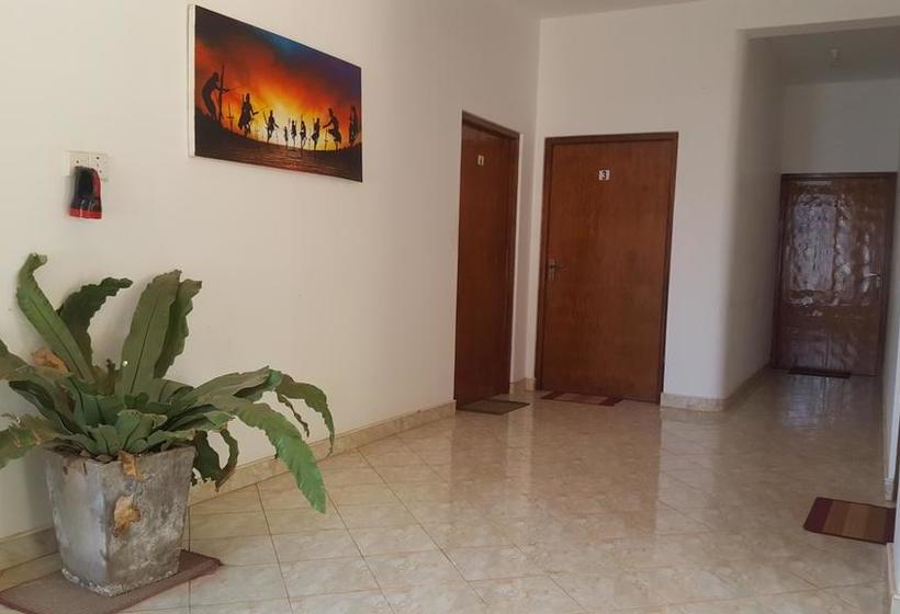 בית מלון כפרי Pigeon Island Beach