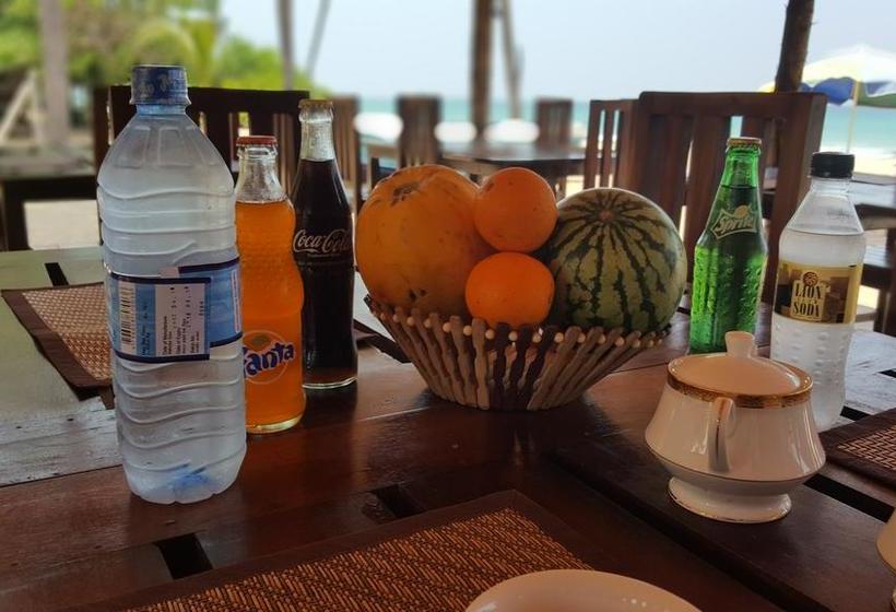 בית מלון כפרי Pigeon Island Beach