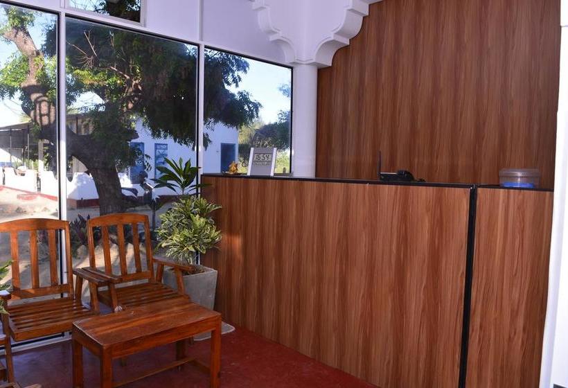 בית מלון כפרי Pigeon Island Beach