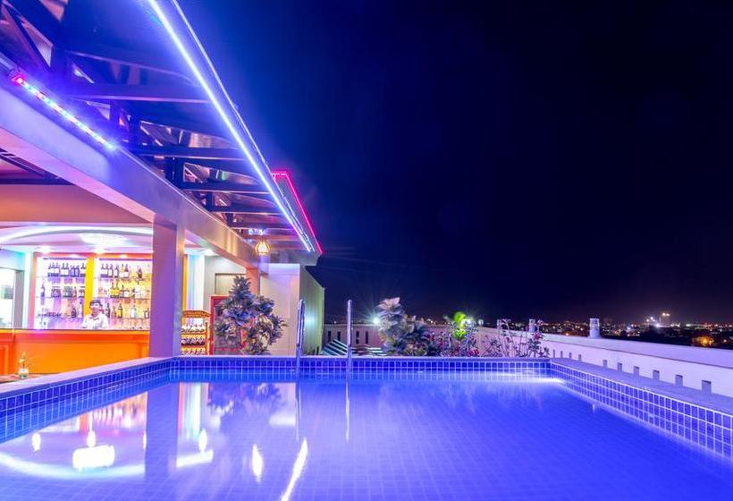 ホテル Raksmey Suo