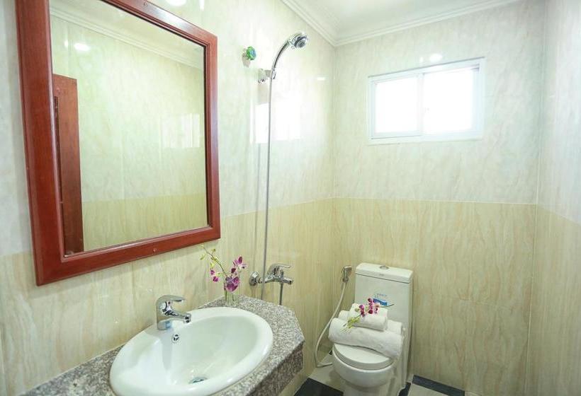 ホテル Raksmey Suo