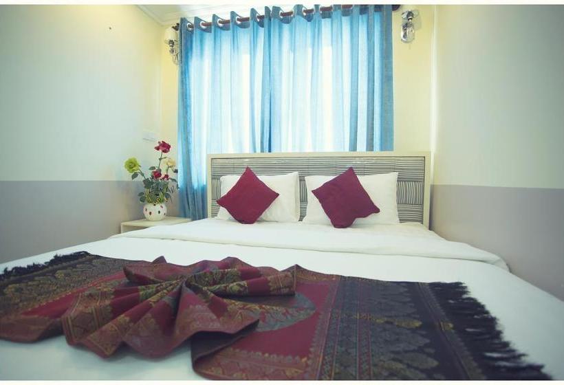 ホテル Raksmey Suo