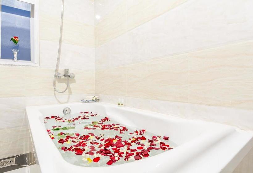 ホテル Raksmey Suo