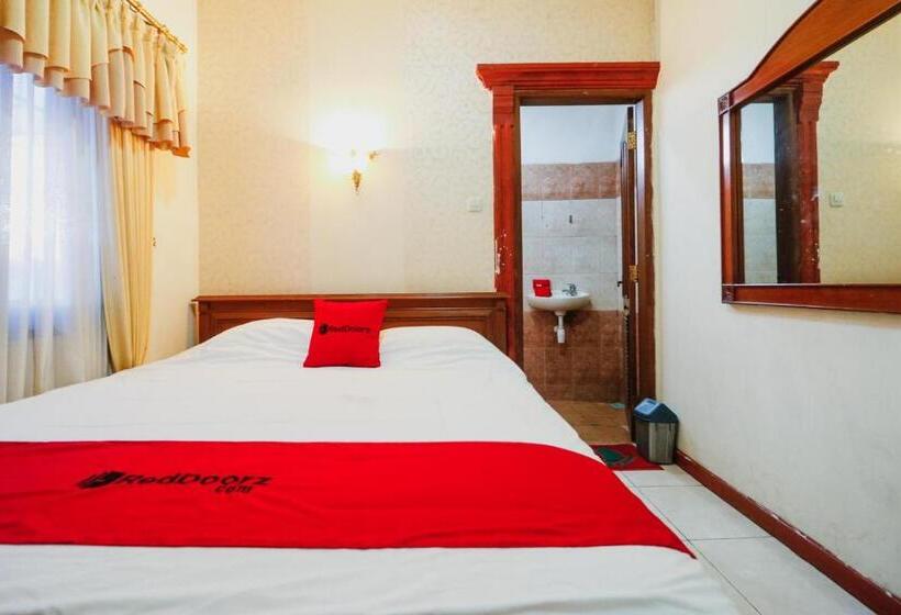 Capital O Hotel Andalus Cibogo Puncak