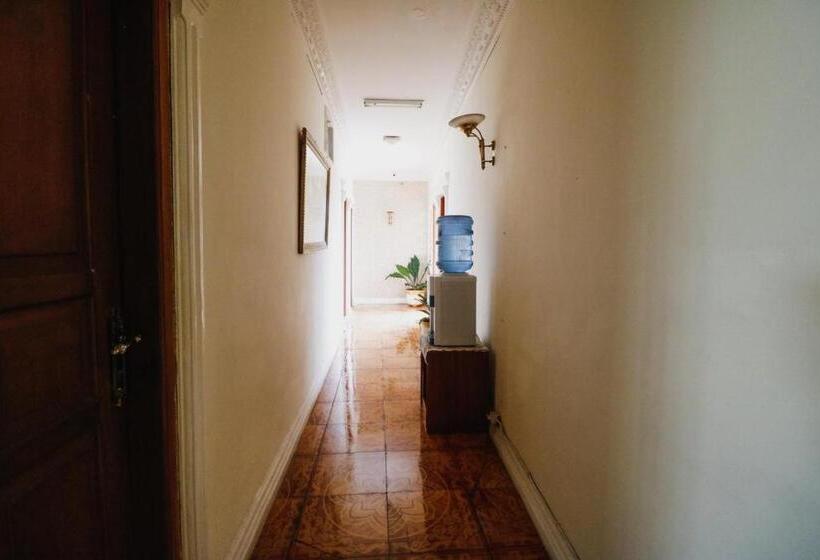 Capital O Hotel Andalus Cibogo Puncak