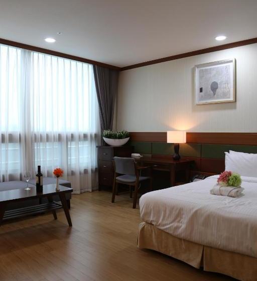 酒店 Sacheon Grand Tourist