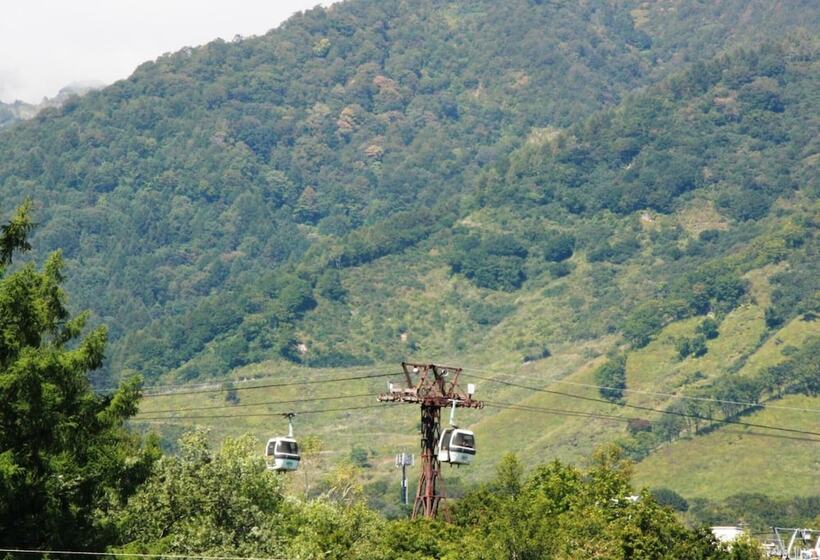 فندق Hakuba Tsugaike Sunrise Tanne