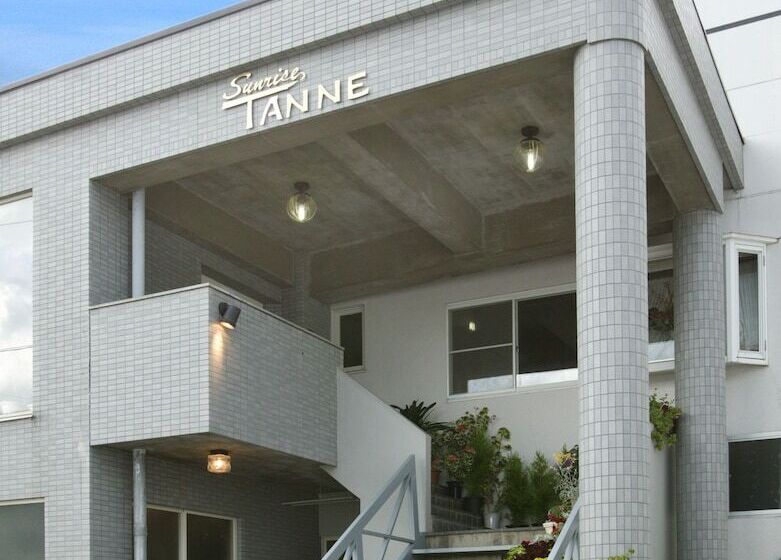 فندق Hakuba Tsugaike Sunrise Tanne