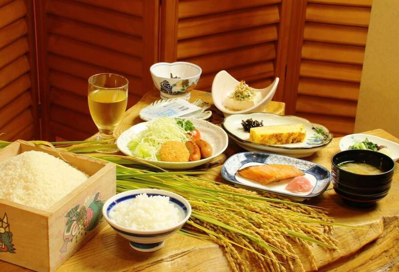 فندق Hakuba Tsugaike Sunrise Tanne