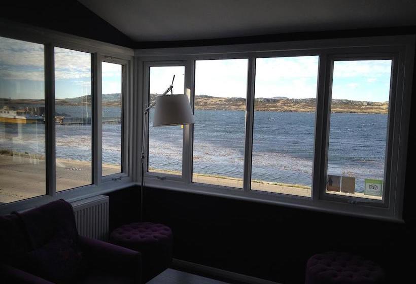 هتل The Waterfront Boutique