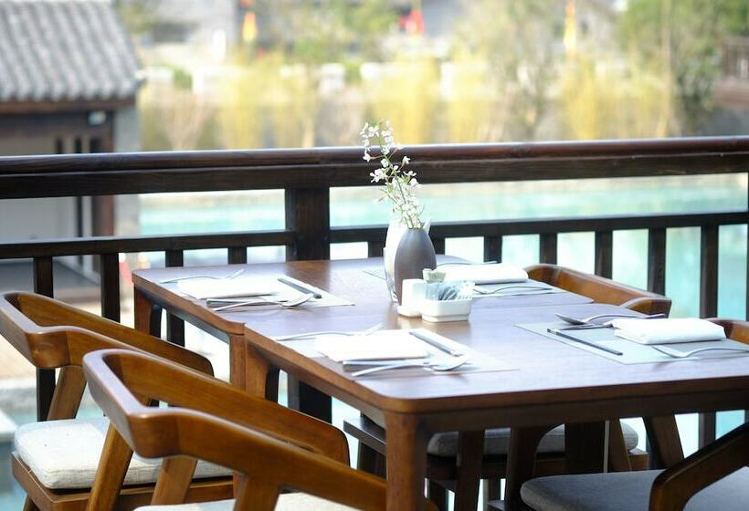 בית מלון כפרי Ven Courtyard