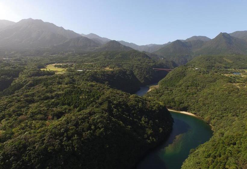 료칸 Minshuku Yakusugisou