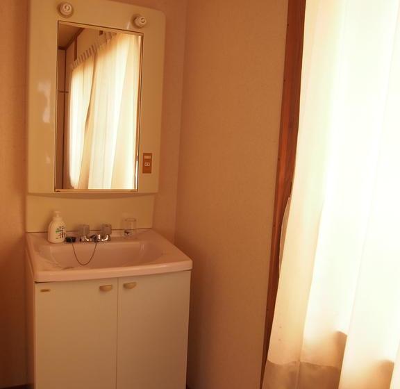 료칸 Minshuku Yakusugisou