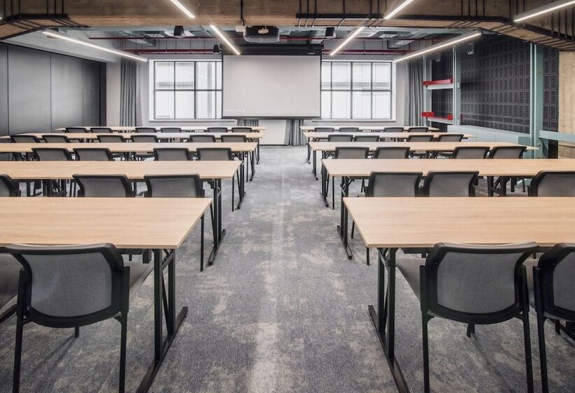 Отель Montownia Lofts & Experience