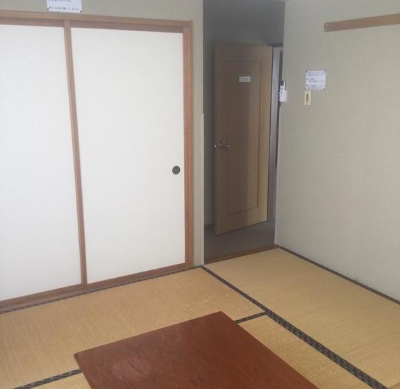 הוסטל Kitabarakan