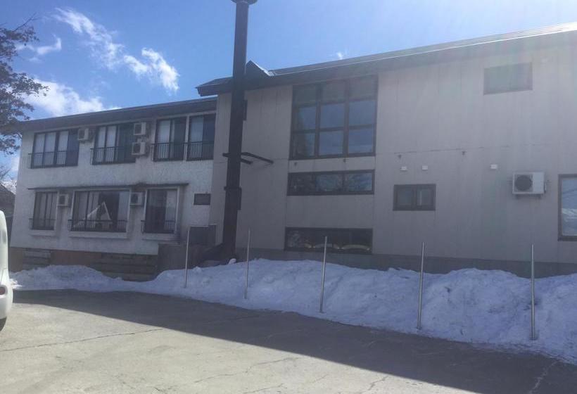 הוסטל Kitabarakan