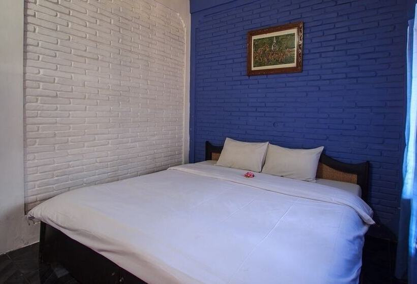 Общежитие Rabasta Kuta Beach Inn