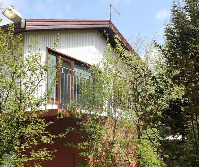 تختخواب و صبحانه Brekkugerdi Guesthouse