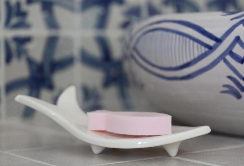 تختخواب و صبحانه Dar R'bat