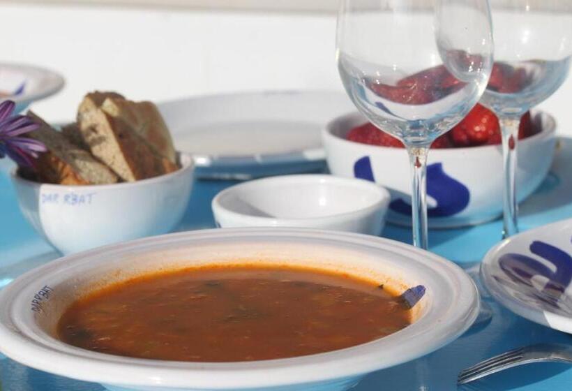 تختخواب و صبحانه Dar R'bat