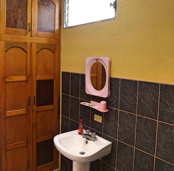 مبيت وإفطار Hostal San Antonio